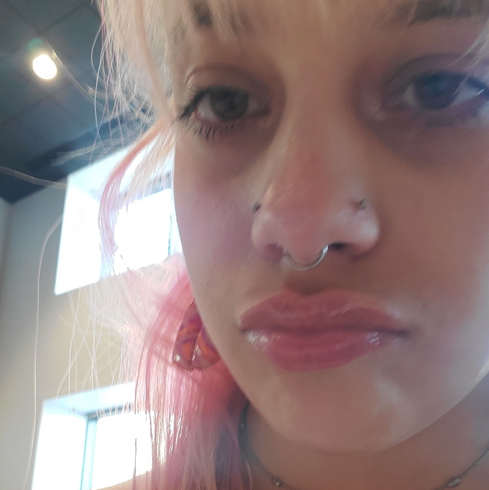 Meet your Posher, Natalie